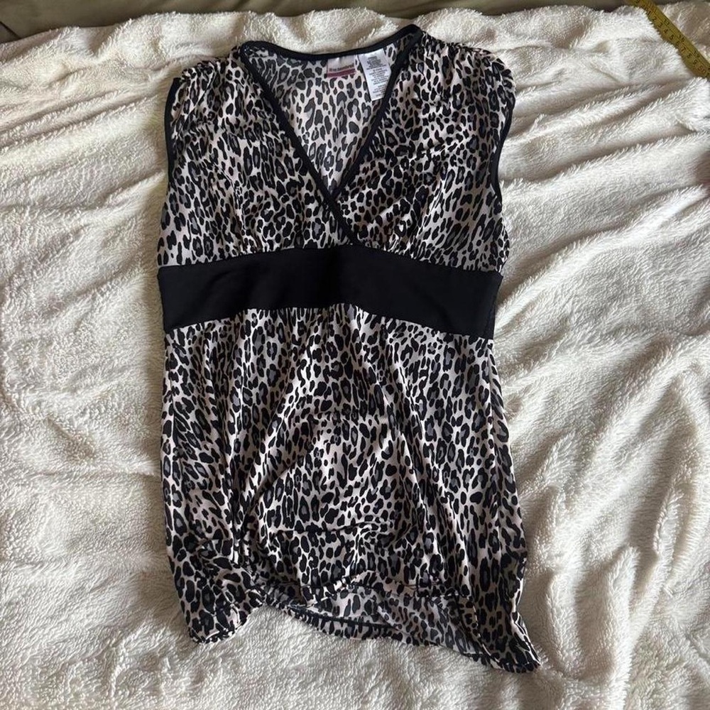 Leopard Print V-Neck Tank with Black Waistband